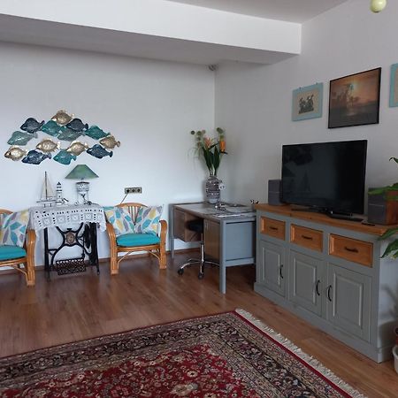 Appartment Cerny ไอเซนชตัดท์ ภายนอก รูปภาพ
