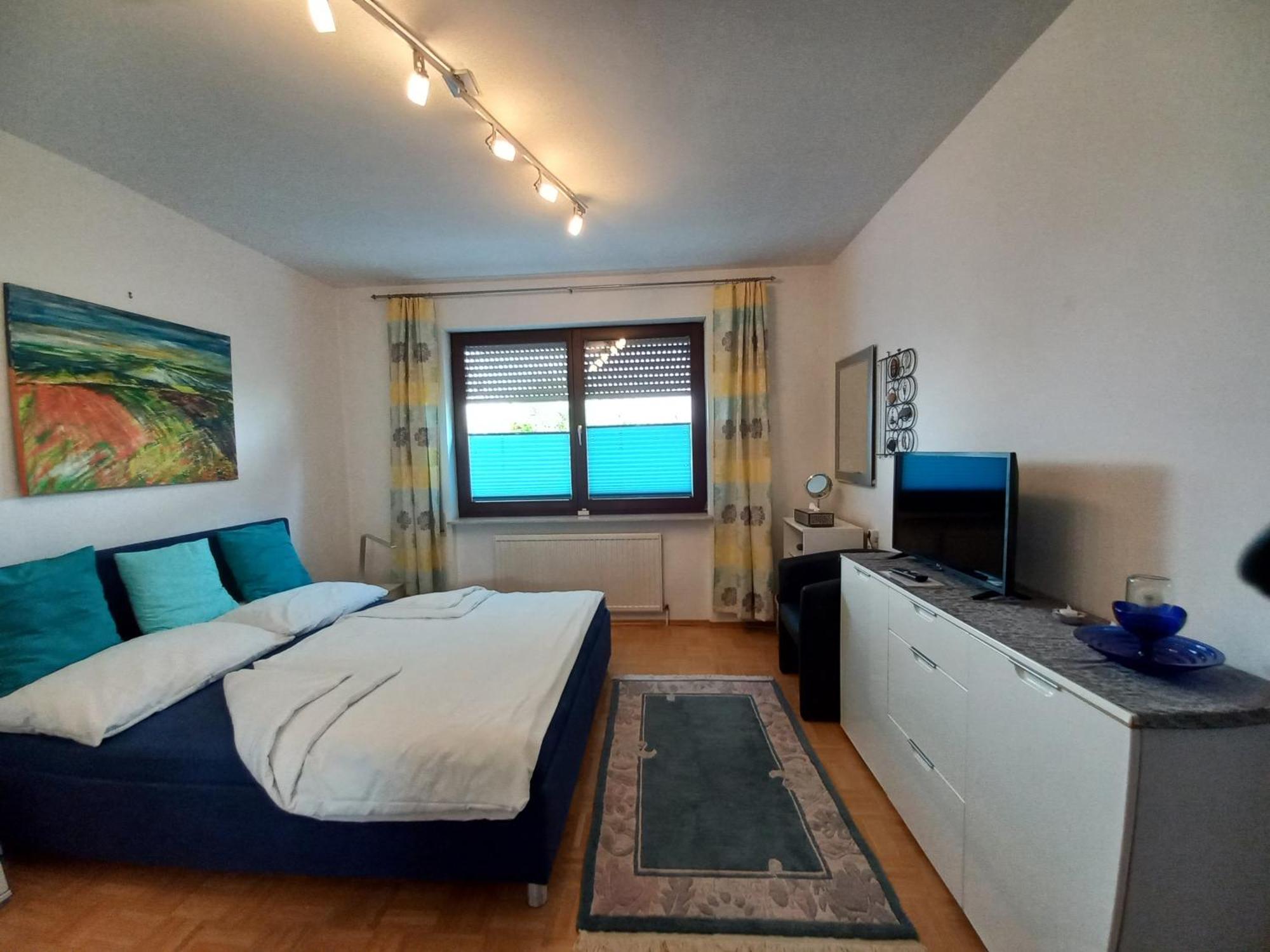 Appartment Cerny ไอเซนชตัดท์ ภายนอก รูปภาพ